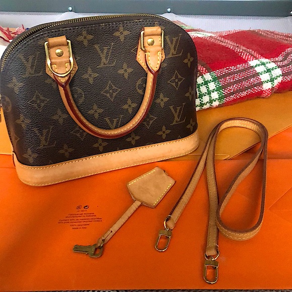 Louis Vuitton LV Alma BB in monogram - Picture 5 of 15